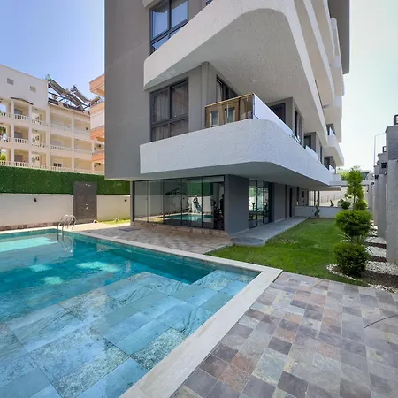 Qoople Litus Seaside View On Kleopatra Appartamento